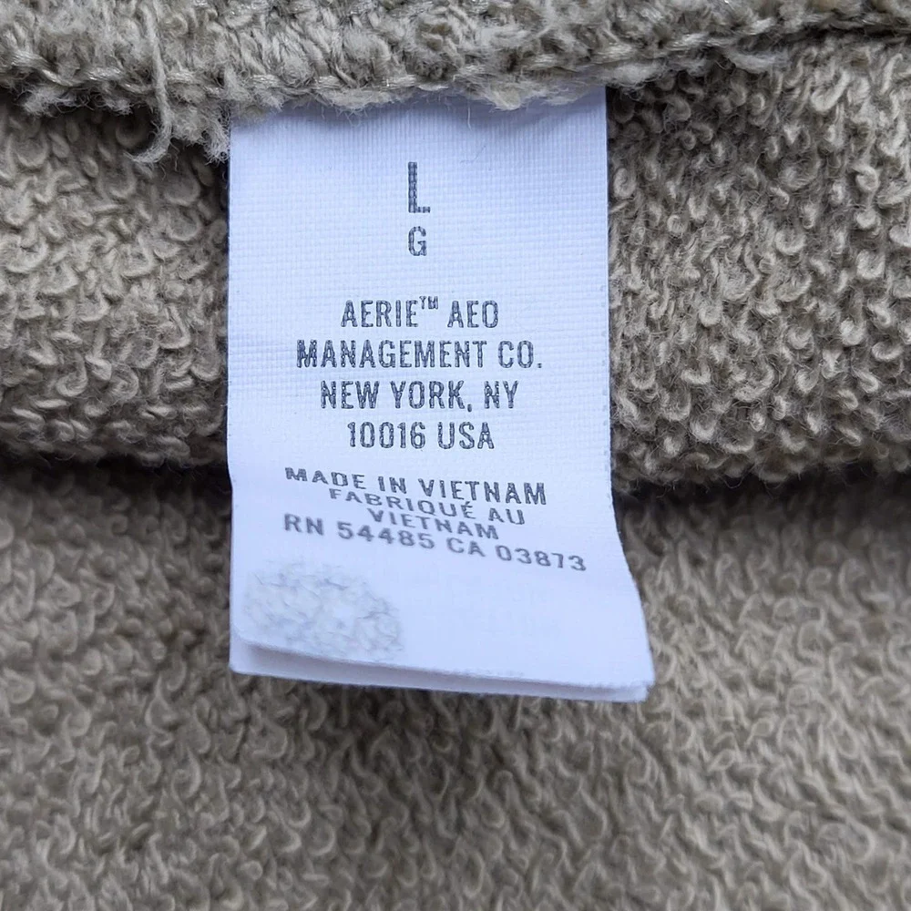aerie *please carefully